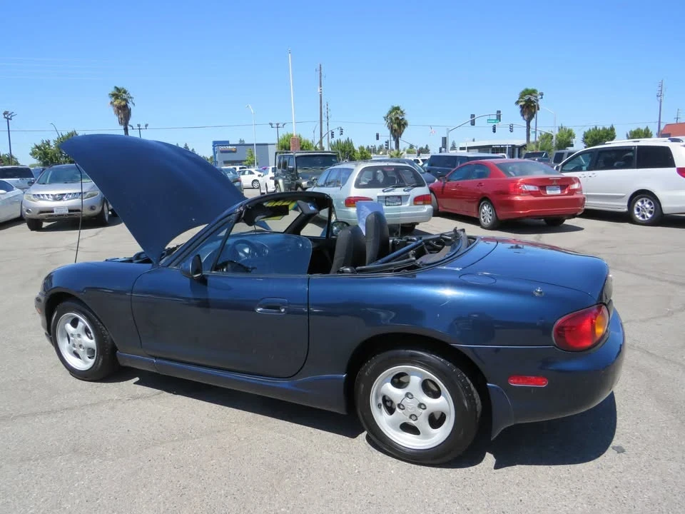 2000 Mazda NB MX-5 Miata - Image 18 of 19
