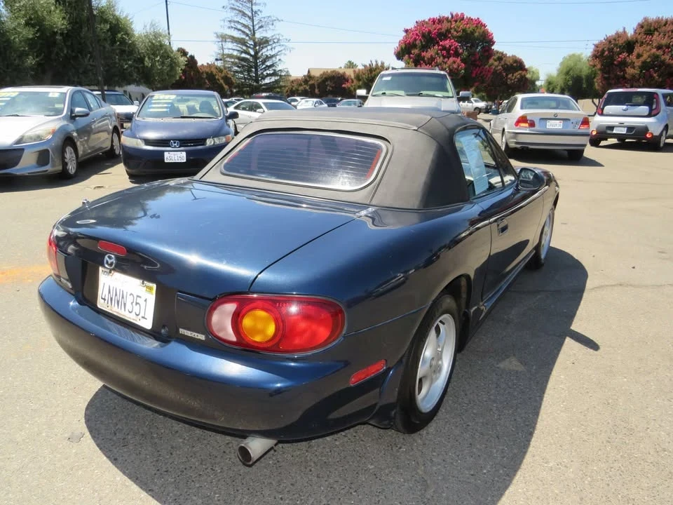 2000 Mazda NB MX-5 Miata - Image 4 of 19