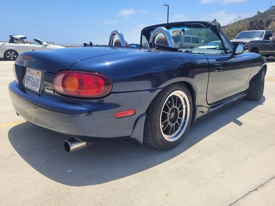 2000 Mazda NB MX-5 Miata - Image 16 of 17