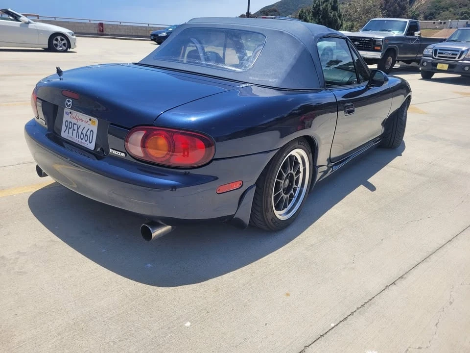 2000 Mazda NB MX-5 Miata - Image 5 of 17