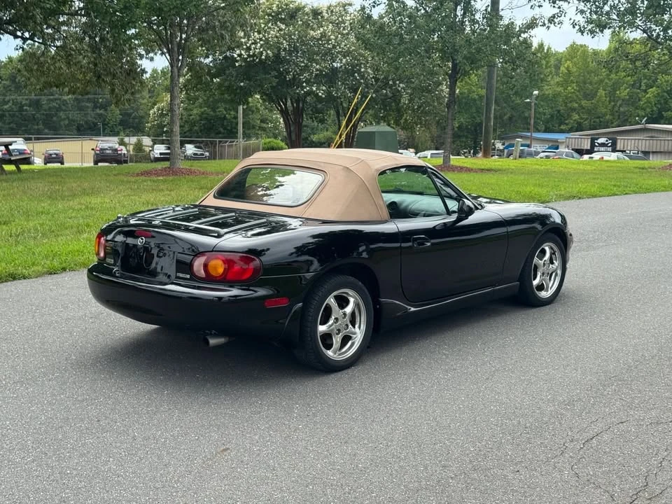 2000 Mazda NB MX-5 Miata - Image 7 of 20