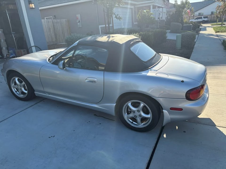 2000 Mazda NB MX-5 Miata - Image 4 of 19