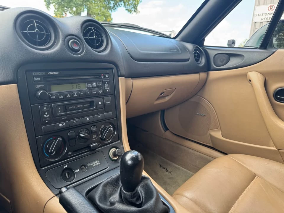 2000 Mazda NB MX-5 Miata - Image 12 of 15
