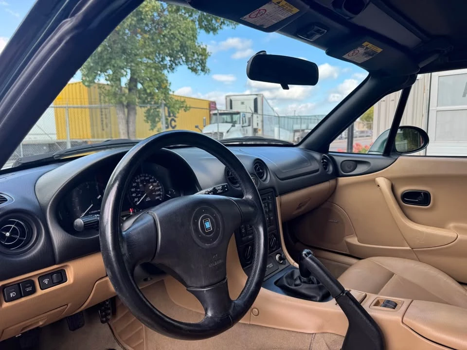 2000 Mazda NB MX-5 Miata - Image 11 of 15