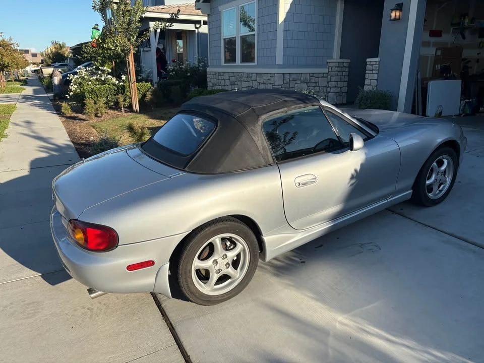 2000 Mazda NB MX-5 Miata - Image 3 of 19