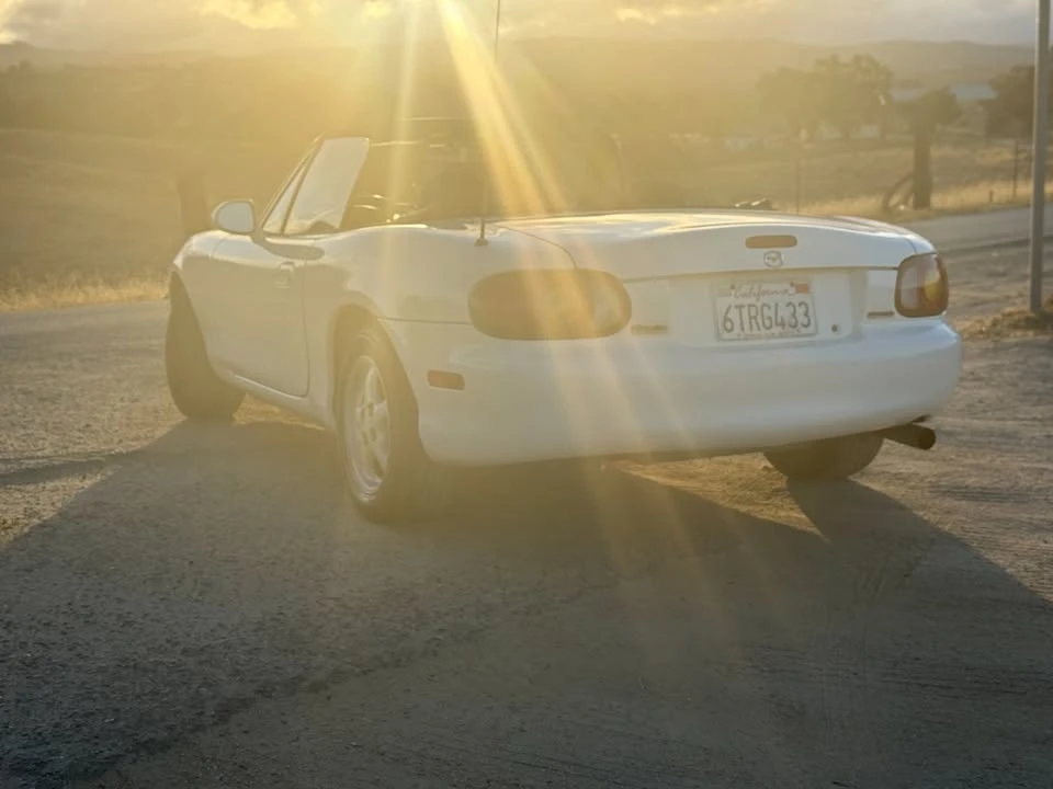 2000 Mazda NB MX-5 Miata - Image 3 of 19