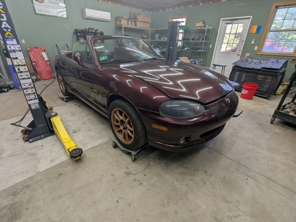 2000 Mazda NB MX-5 Miata - Image 2 of 20