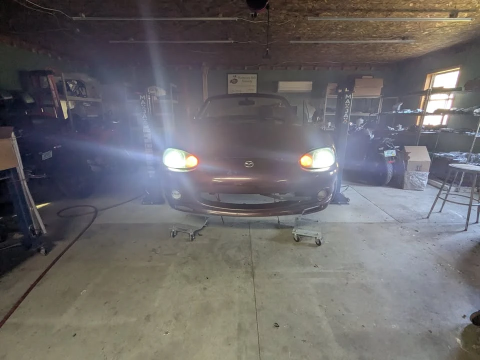 2000 Mazda NB MX-5 Miata - Image 8 of 20