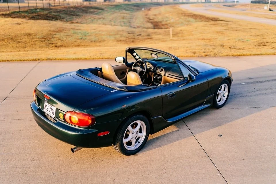 2000 Mazda NB MX-5 Miata - Image 3 of 12