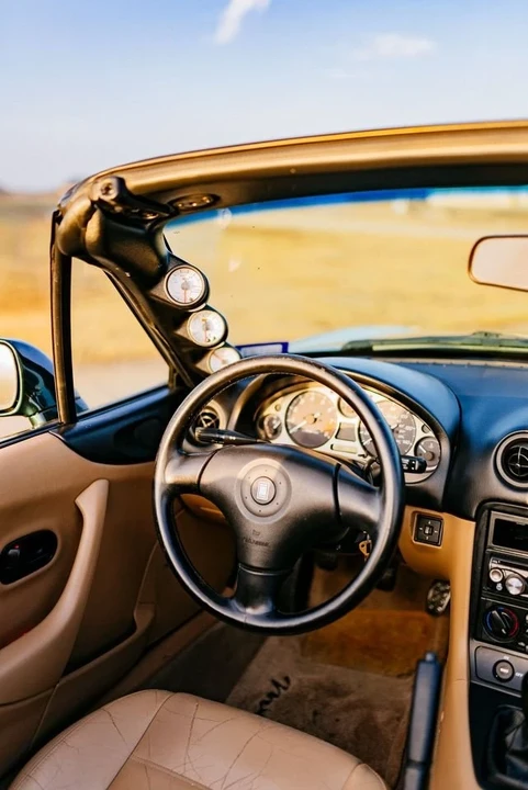 2000 Mazda NB MX-5 Miata - Image 10 of 12