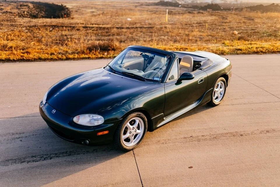 2000 Mazda NB MX-5 Miata - Image 5 of 12