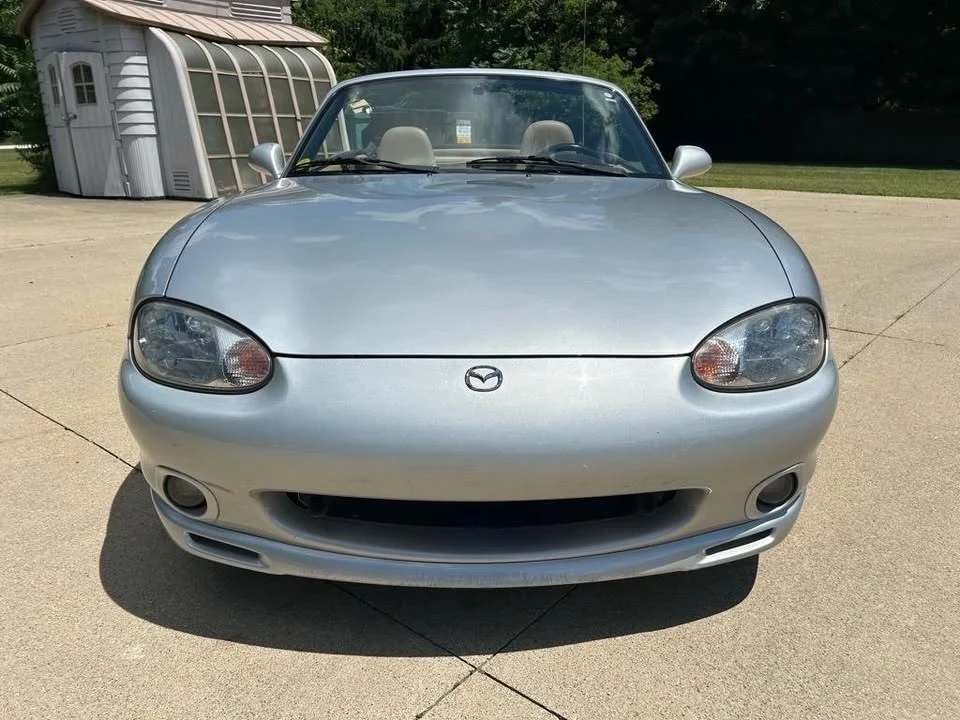 2000 Mazda NB MX-5 Miata - Image 10 of 20