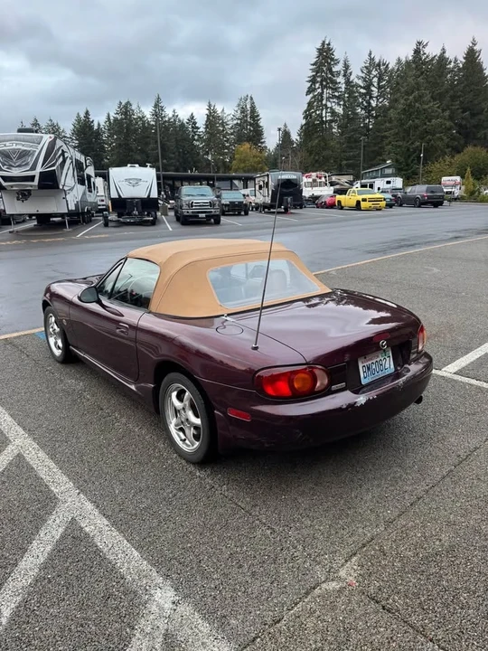 2000 Mazda NB MX-5 Miata - Image 7 of 13
