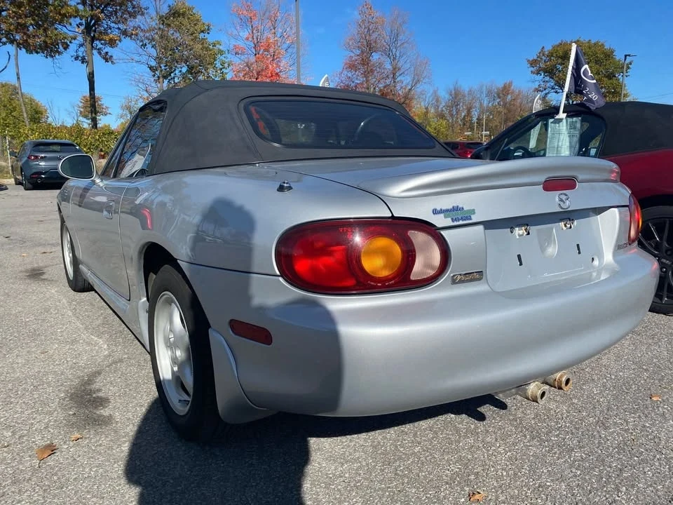 2000 Mazda NB MX-5 Miata - Image 4 of 10