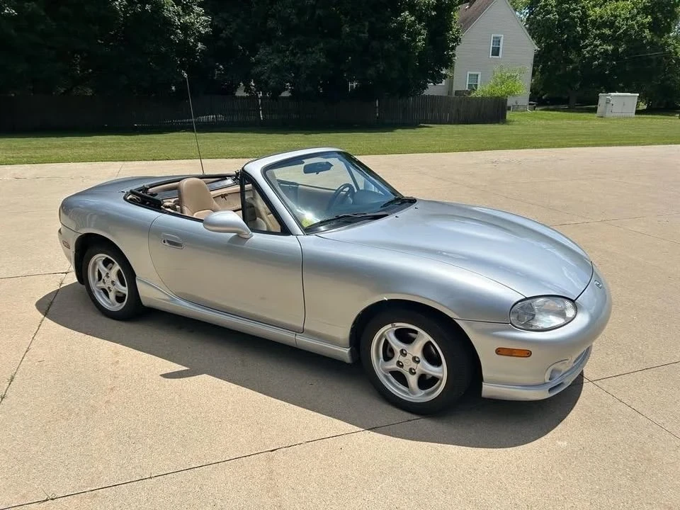2000 Mazda NB MX-5 Miata - Image 9 of 20