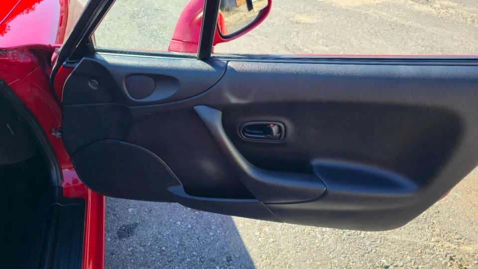 2000 Mazda NB MX-5 Miata - Image 15 of 18