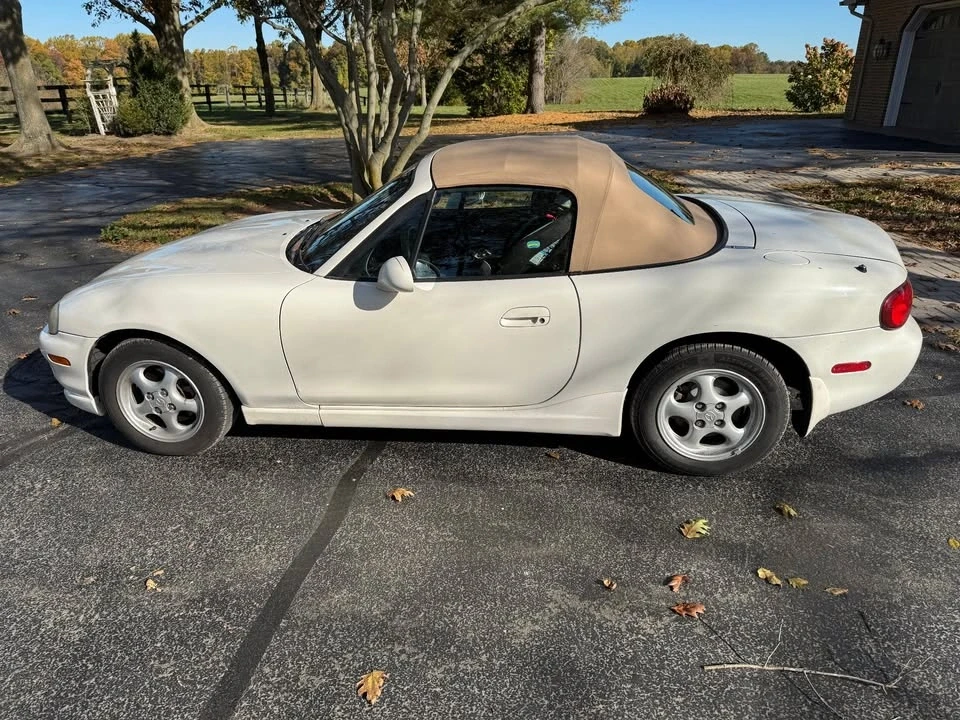 2000 Mazda NB MX-5 Miata - Image 3 of 16