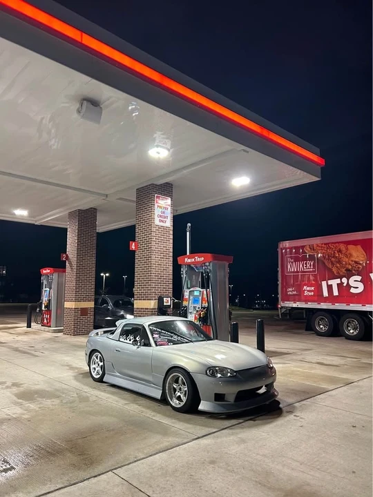 2000 Mazda NB MX-5 Miata - Image 3 of 3