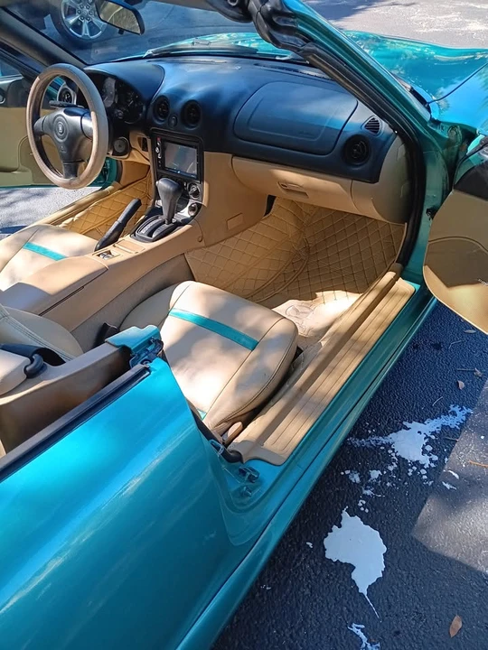 2000 Mazda NB MX-5 Miata - Image 8 of 10