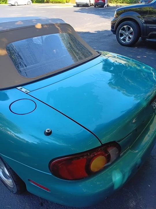 2000 Mazda NB MX-5 Miata - Image 4 of 10