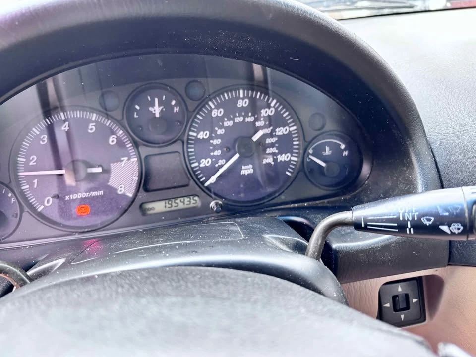 2000 Mazda NB MX-5 Miata - Image 10 of 10