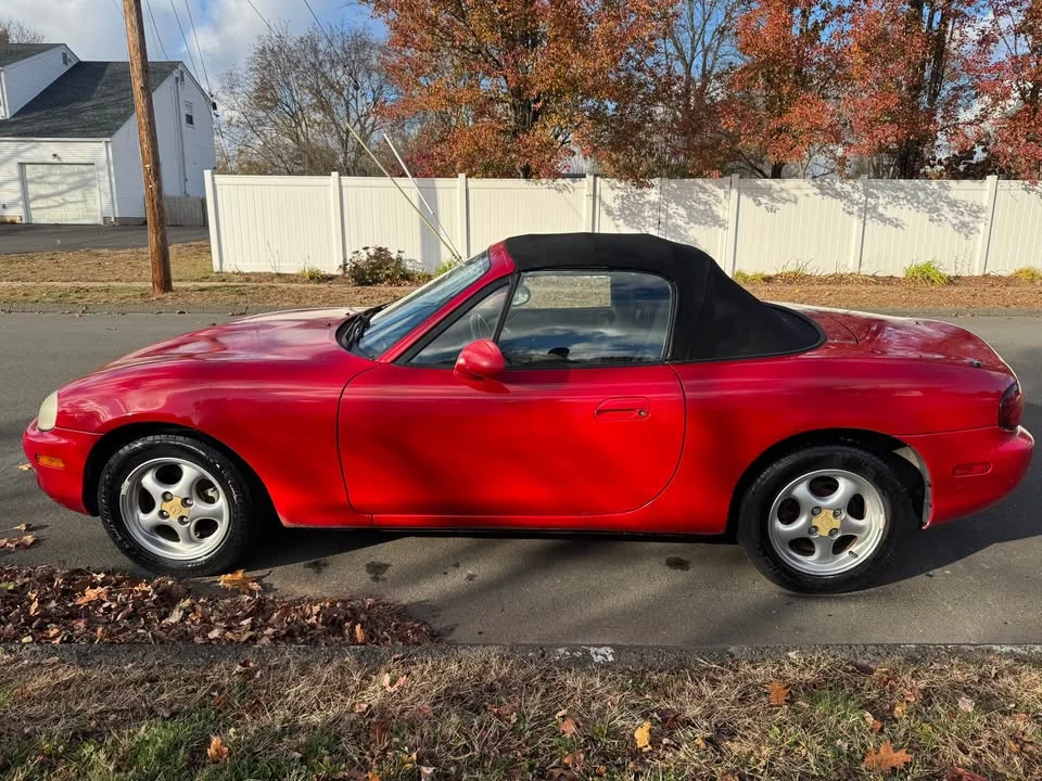 2000 Mazda NB MX-5 Miata - Image 8 of 9