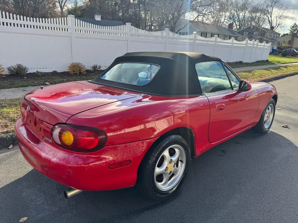 2000 Mazda NB MX-5 Miata - Image 5 of 9