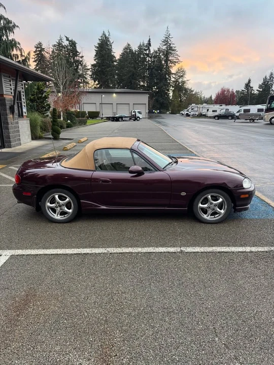 2000 Mazda NB MX-5 Miata - Image 4 of 13