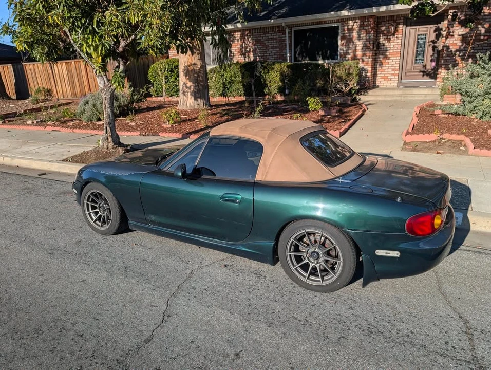 2000 Mazda NB MX-5 Miata - Image 2 of 15
