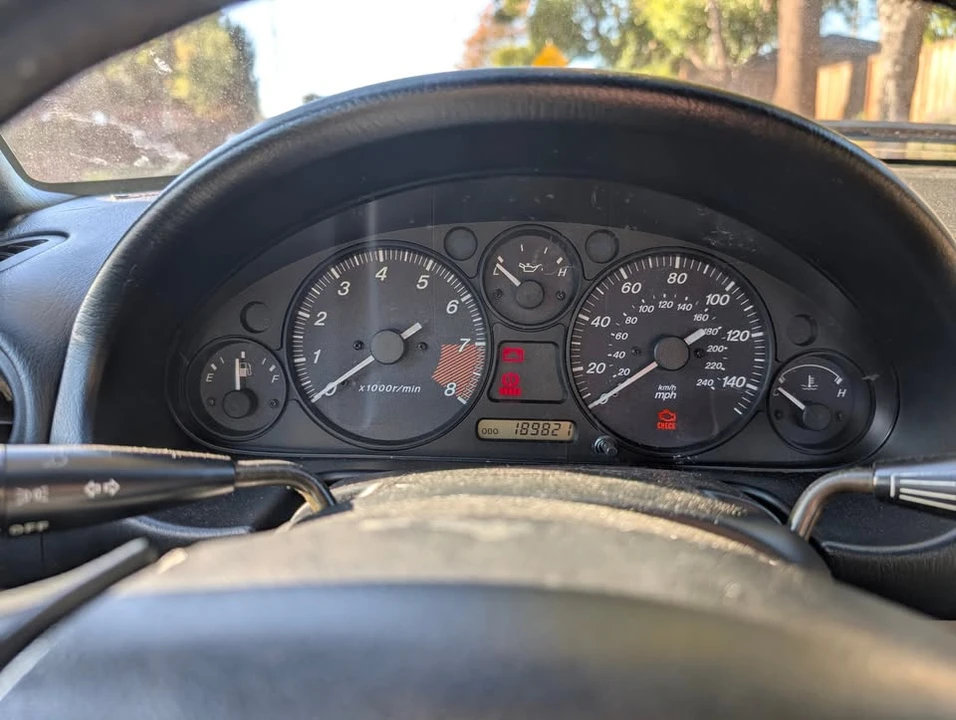 2000 Mazda NB MX-5 Miata - Image 9 of 15