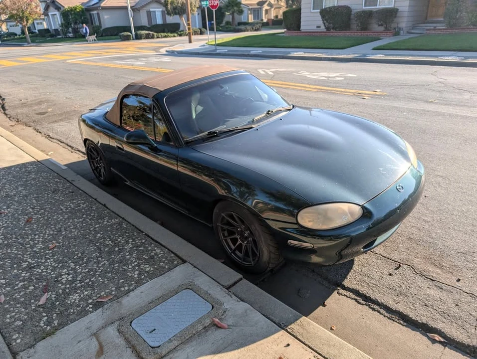 2000 Mazda NB MX-5 Miata - Image 5 of 15