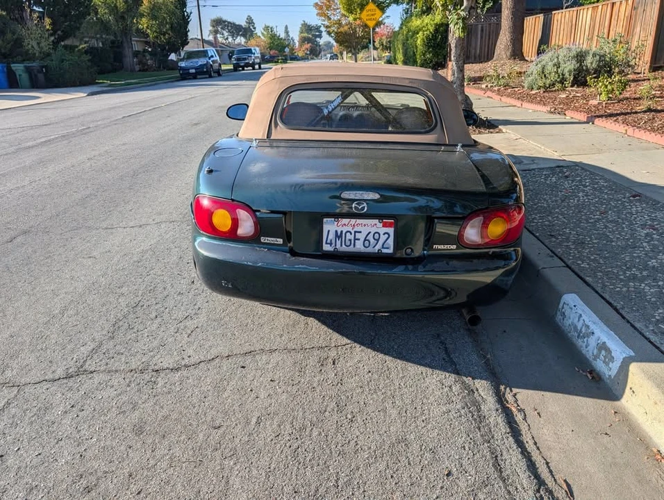 2000 Mazda NB MX-5 Miata - Image 3 of 15