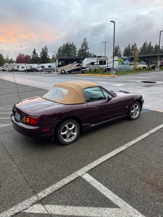 2000 Mazda NB MX-5 Miata - Image 5 of 13