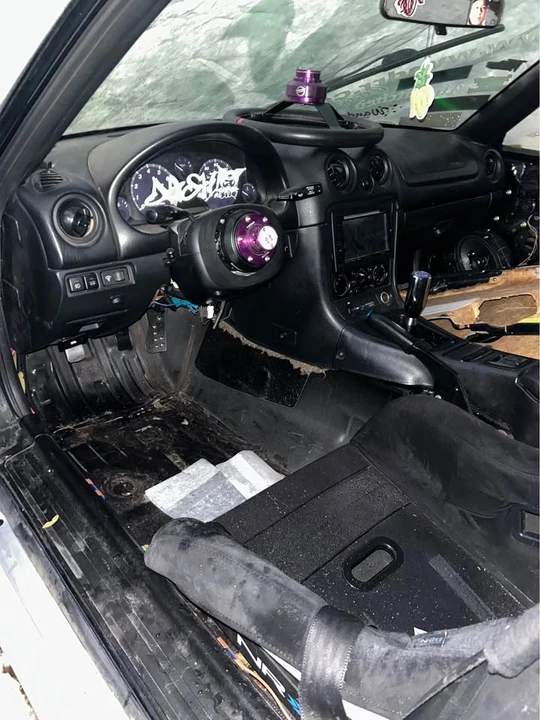 2000 Mazda NB MX-5 Miata - Image 2 of 9