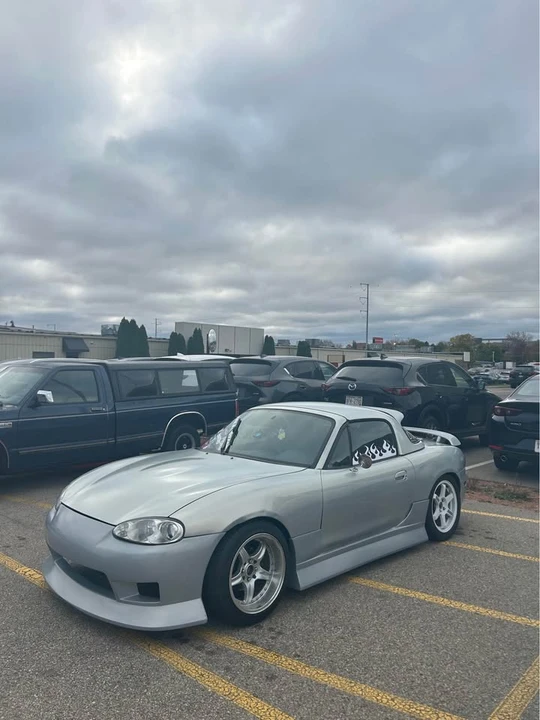 2000 Mazda NB MX-5 Miata - Image 5 of 9