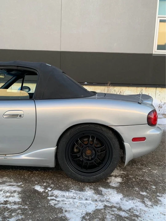 2000 Mazda NB MX-5 Miata - Image 5 of 8