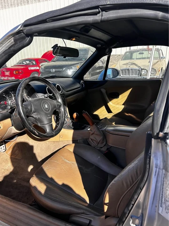 2000 Mazda NB MX-5 Miata - Image 8 of 13