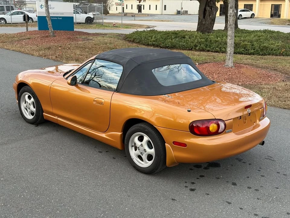 2000 Mazda NB MX-5 Miata - Image 4 of 15