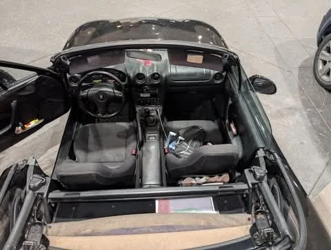 2000 Mazda NB MX-5 Miata - Image 4 of 10