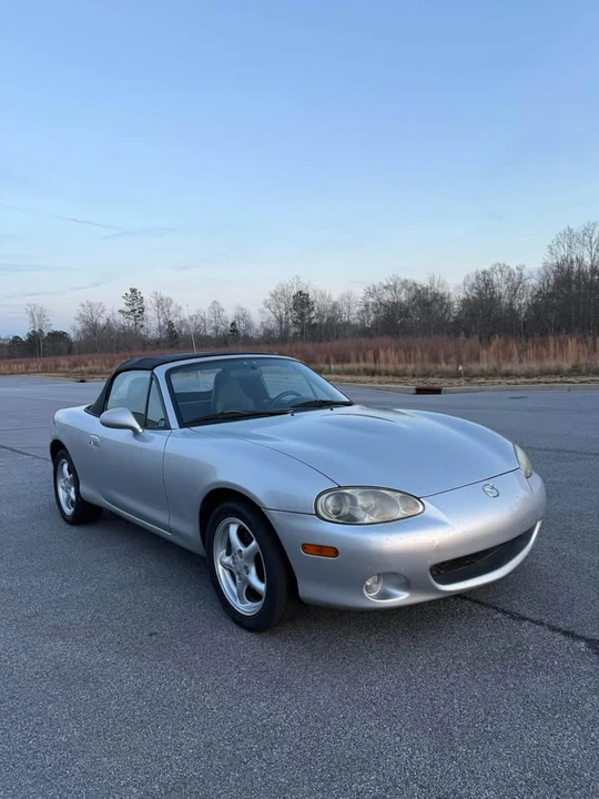 2000 Mazda NB MX-5 Miata - Image 2 of 6