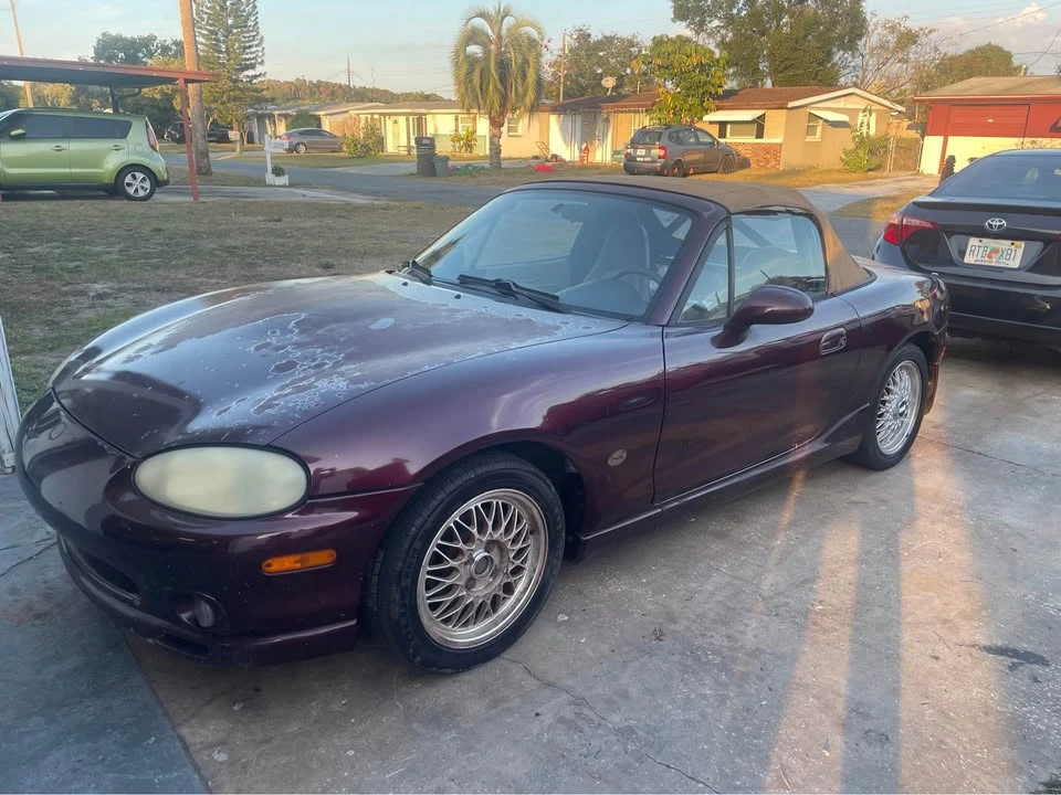 2000 Mazda NB MX-5 Miata - Image 2 of 3