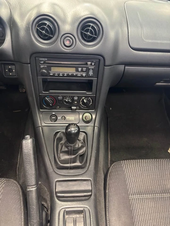 2000 Mazda NB MX-5 Miata - Image 4 of 9