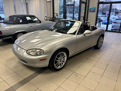 2000 Mazda MX-5 Miata