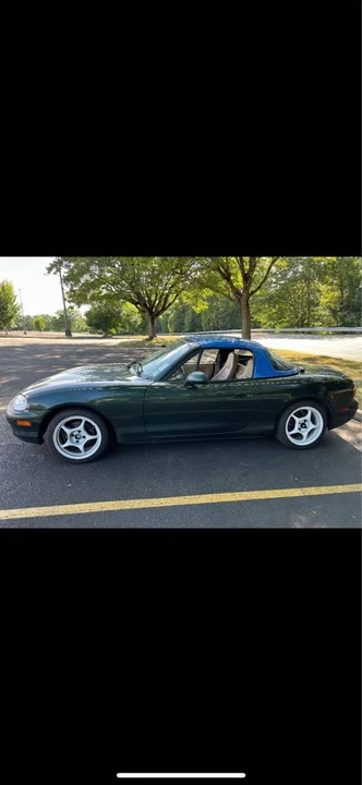 2000 Mazda NB MX-5 Miata - Image 5 of 10