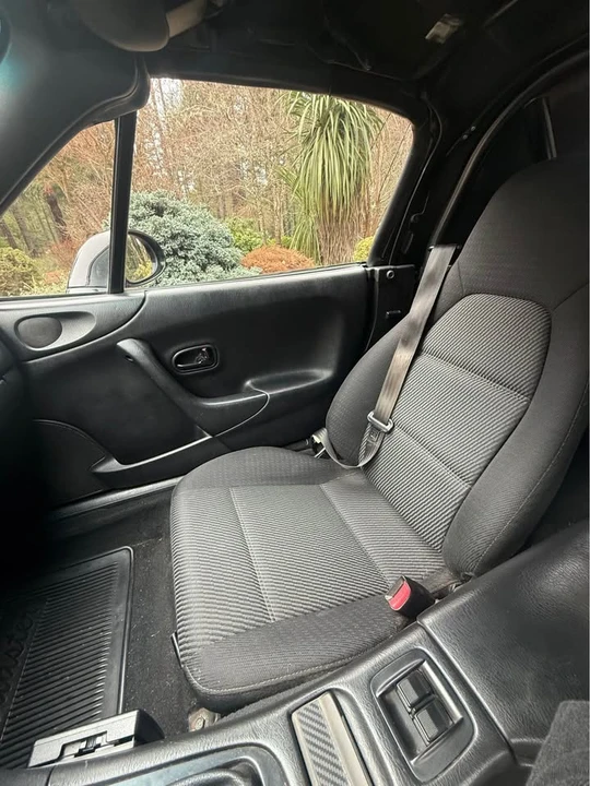 2000 Mazda NB MX-5 Miata - Image 5 of 10