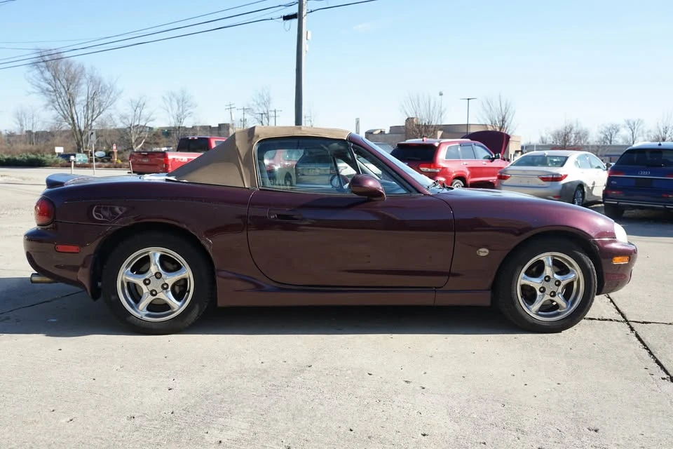 2000 Mazda NB MX-5 Miata - Image 7 of 12