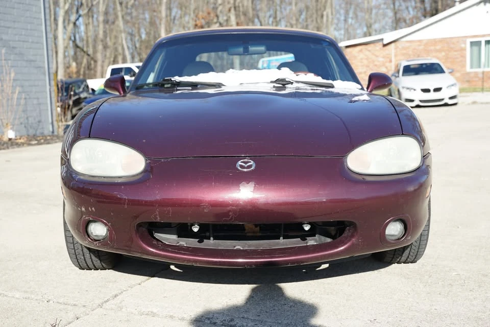 2000 Mazda NB MX-5 Miata - Image 2 of 12