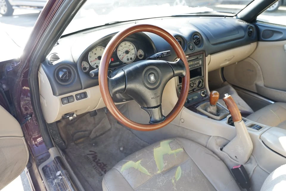 2000 Mazda NB MX-5 Miata - Image 9 of 12
