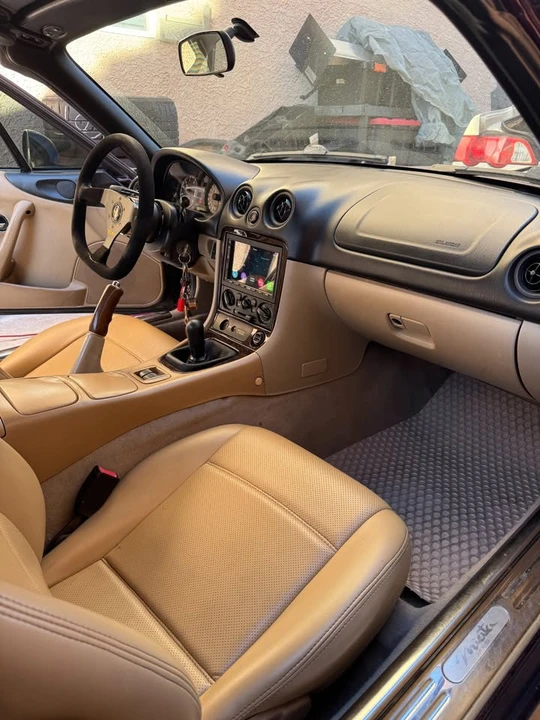2000 Mazda NB MX-5 Miata - Image 11 of 12