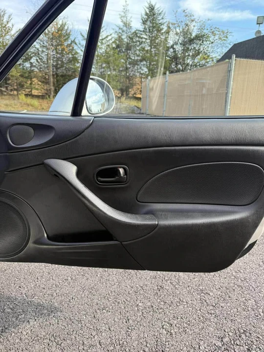 2000 Mazda NB MX-5 Miata - Image 5 of 17